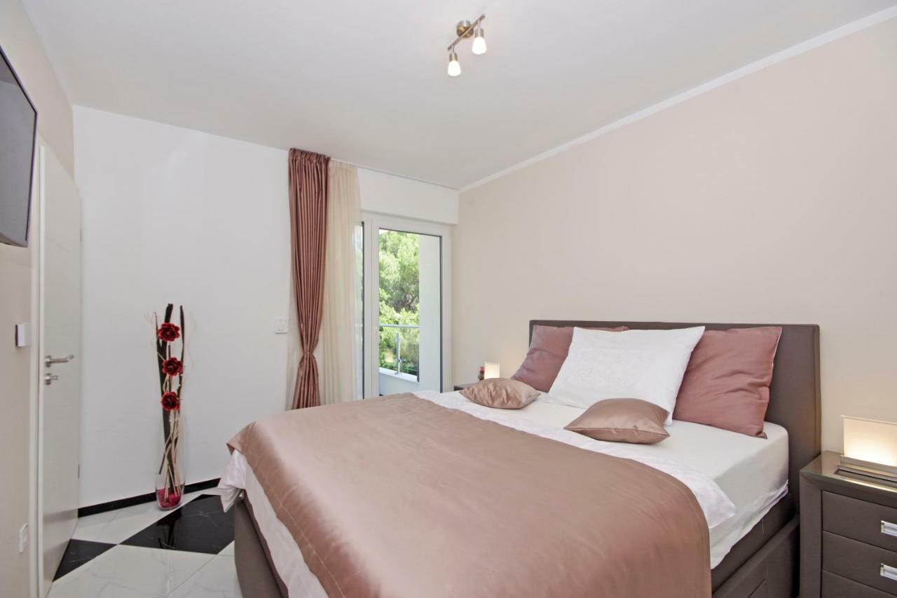 Villa Inis Makarska Buitenkant foto