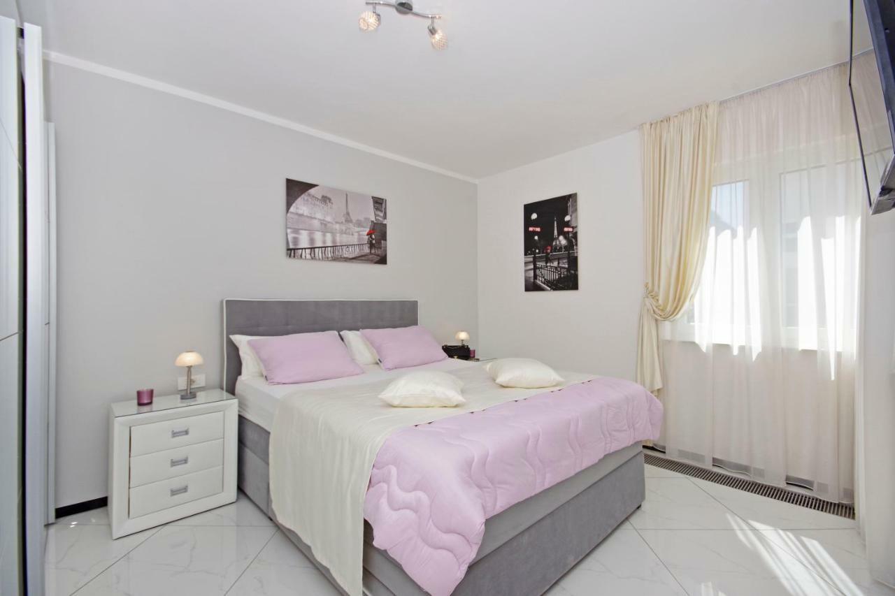 Villa Inis Makarska Buitenkant foto